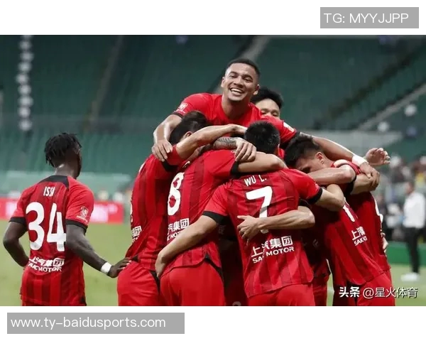 中国足协宣布明年联赛安排：国足将依据国际足联窗口期进行备战，无提前集训