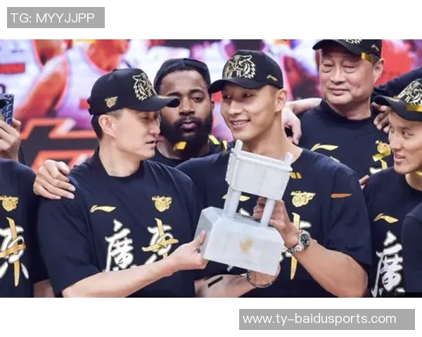 人在囧途难阻广东取胜今夜卫冕冠军展现恐怖底蕴描述:广东宏远昨日再度展现王者风采,在艰难的比赛中逆转取胜,体现出其深厚的团队底蕴与冠军气质。本文全面解析广东队的制胜秘诀以及他们如何在关键时刻掌控比赛节奏,成为卫冕冠军的坚实基础。关键词:广东宏远;CBA;篮球比赛;卫冕冠军;团队底蕴;逆转胜利;体育精神 人在囧途难阻广东取胜今夜卫冕冠军展现恐怖底蕴描述:广东宏远昨日再度展现王者风采,在艰难的比赛中逆转取胜,体现出其深厚的团队底蕴与冠军气质。本文全面解析广东队的制胜秘诀以及他们如何在关键时刻掌控比赛节奏,成为卫冕冠军的坚实基础。关键词:广东宏远;CBA;篮球比赛;卫冕冠军;团队底蕴;逆转胜利;体育精神