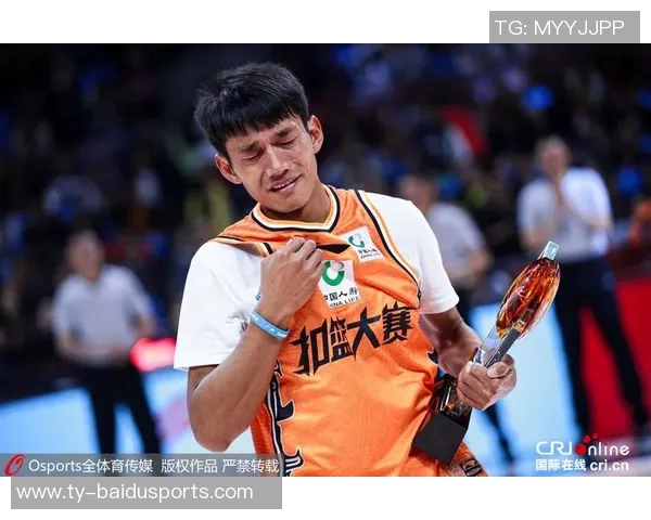 云南滑翔机矣进宏惊现罚球线单手劈扣,篮球狂热新篇章! 云南滑翔机矣进宏惊现罚球线单手劈扣,篮球狂热新篇章!